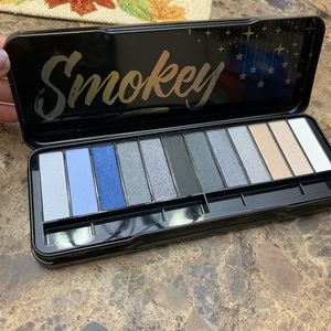 Color Workshop Smokey